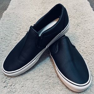 Women’s Black Leather Vans